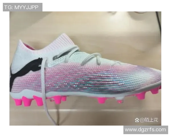 球星们如何呵护足球鞋 日常清洗与保养技巧揭秘